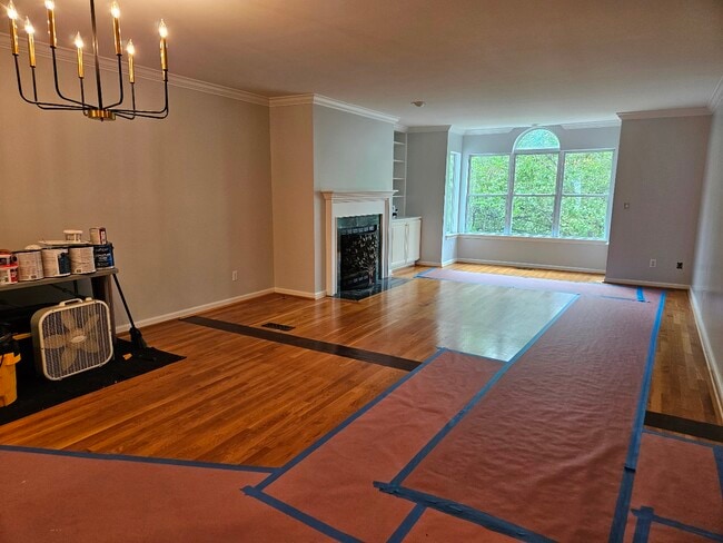 Building Photo - 602 Mockingbird Way