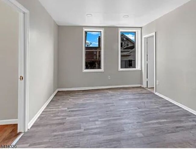 Photo - 84 Second St Apartment