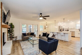 Building Photo - 5907 Warm Springs Rd