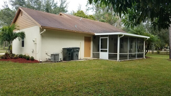Building Photo - 12818 Old Indiantown Rd