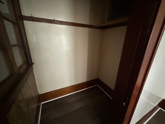 Foto del edificio - 336-338 W Wesley St