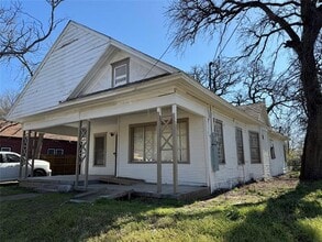 Building Photo - 3801 Myrtle St