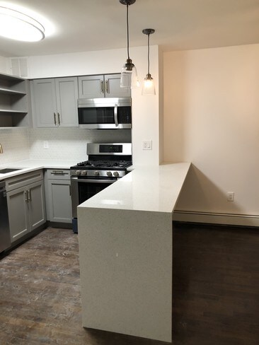 Foto del edificio - 452 Carlton Ave