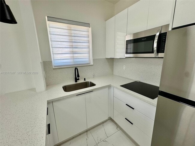 Foto del edificio - 421 NW 13th Ave