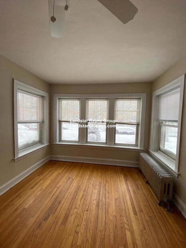 Building Photo - 804 Seward St