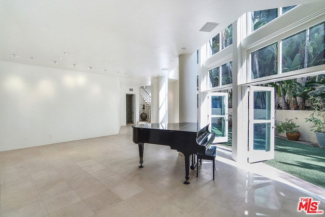 Foto del edificio - 1368 Vireo Dr