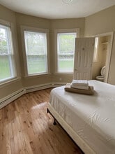 Building Photo - 17 Burney