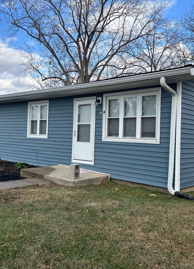 Building Photo - 226-226 N Birchwood Dr