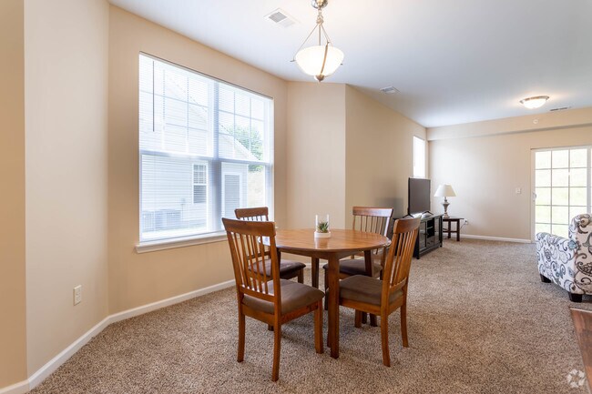 ¡Área de comedor - Fairlawn Hills