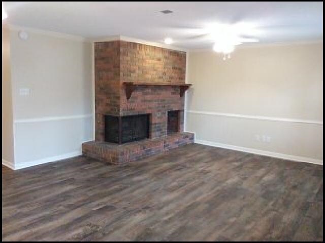 Building Photo - 2120 Justus Loop