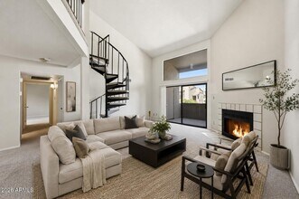Building Photo - 7950 E Starlight Way