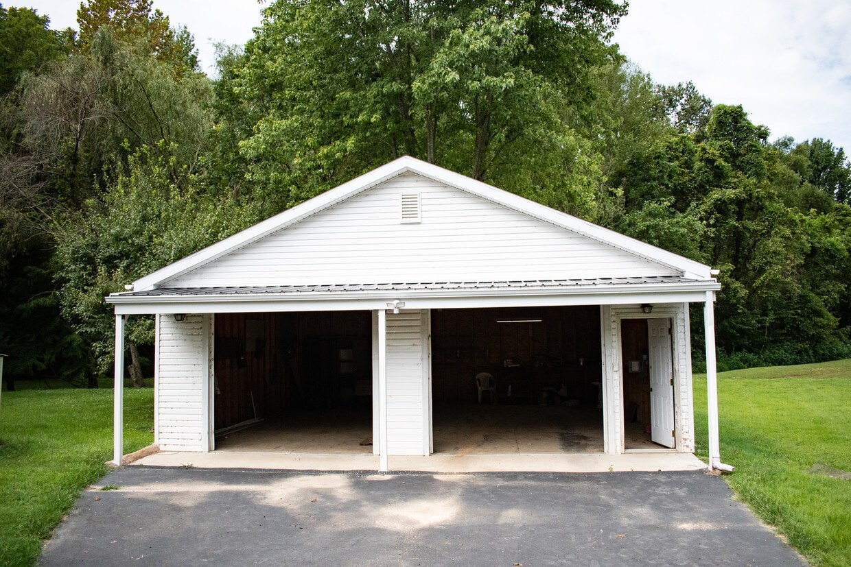 871 Beech Grove Rd, Wickliffe, KY 42087 House Rental in Wickliffe, KY