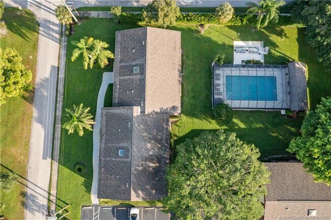 Foto del edificio - 4885 SE Capstan Ave