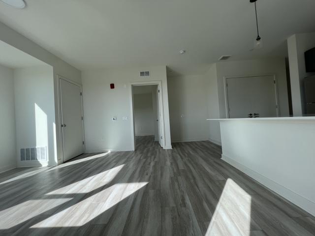 Foto del edificio - 2 bedroom in Des Plaines IL 60016