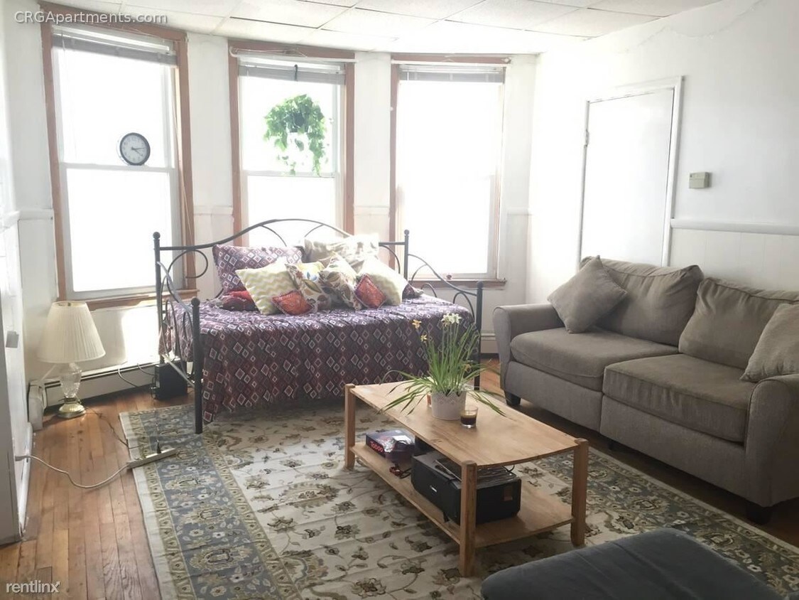 Foto principal - 68 Dane St