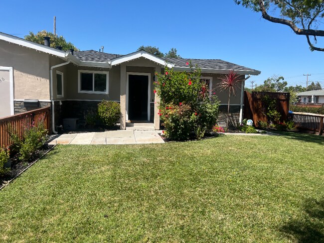 Building Photo - 2536 Parkland Ct