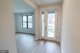 Building Photo - 17133 Hardisty Wy