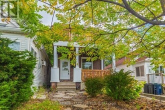 Building Photo - 433 Woodfield Rd.