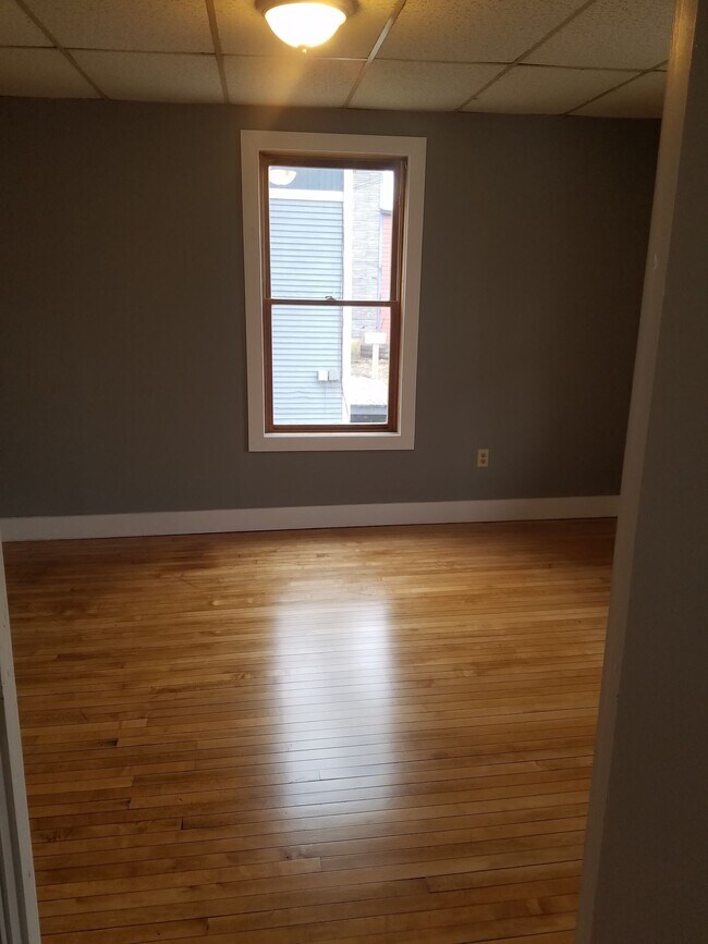 4 Railroad St, Randolph, VT 05060 Apartments Randolph, VT