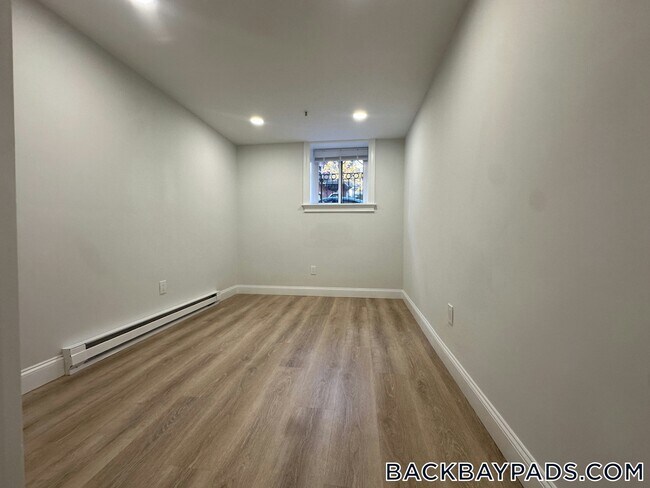 Foto del edificio - 529 Beacon St