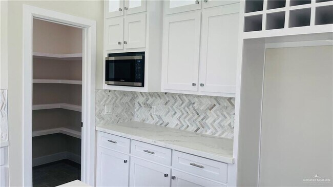 Foto del edificio - 8114 N 25th Ln