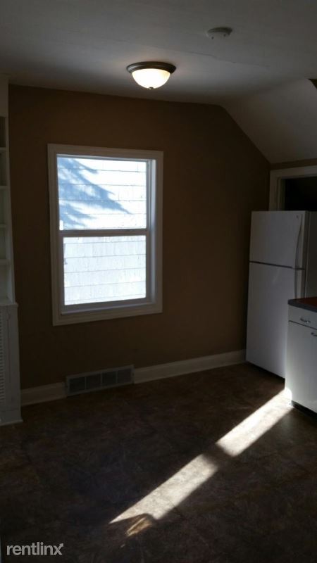 Building Photo - 2 br, 1 bath House - 607 4th st nw