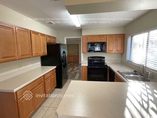 Foto del edificio - 126 W York Ct