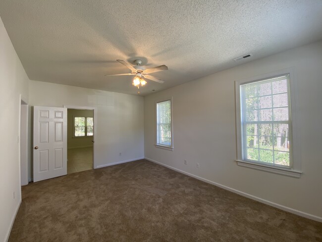 Building Photo - 7659 Gresham Hills Dr