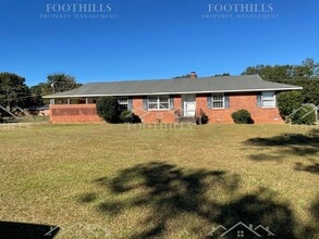 Building Photo - 104 Brewton Ct