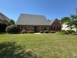 Building Photo - 2331 Oxford Dr