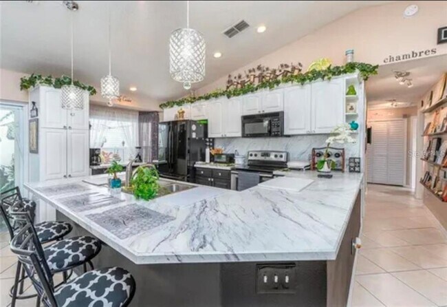 Foto del edificio - 2358 Harbor Town Dr