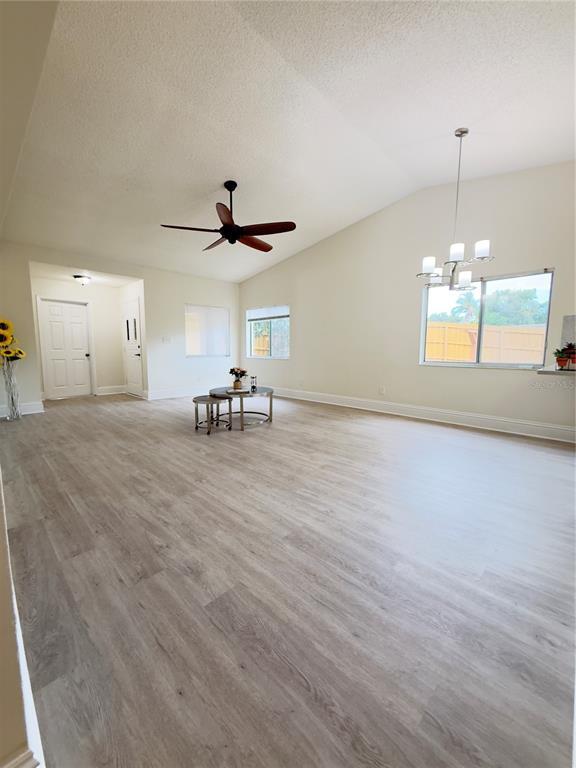 Foto del edificio - 7138 Harbor Heights Dr