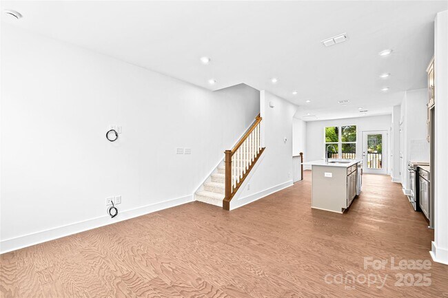 Building Photo - 5017 Sovereignty Ct