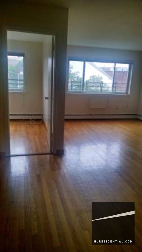 Primary Photo - 2247 Harman St