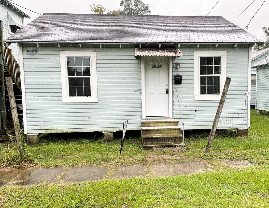 Foto principal - 1223 Long Ave
