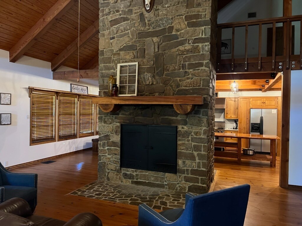 Building Photo - 110 DoveRidge St