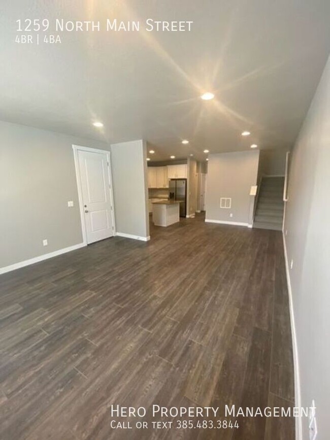 Foto del edificio - 1259 N Main St