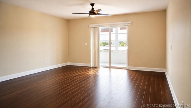 Foto del edificio - 4851 NW 21st St
