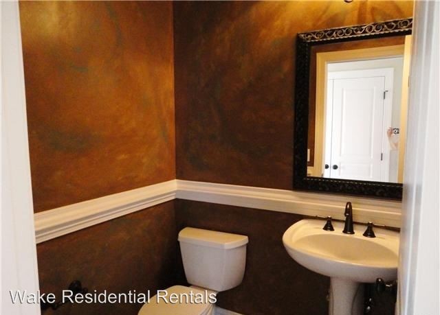 Building Photo - 4 br, 3.5 bath House - 10205 San Remo Place