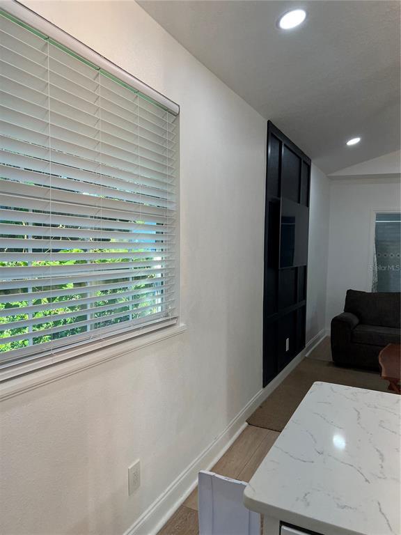 Foto del edificio - 311 E Floribraska Ave