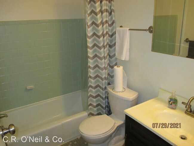 Building Photo - 2 br, 1 bath House - 5762 N. Pine Tree Str...