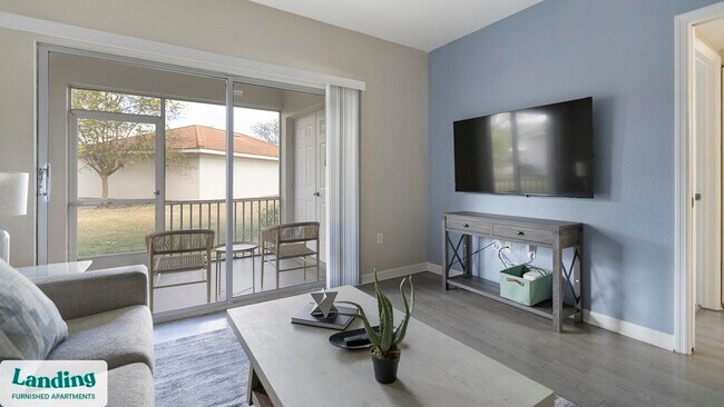 Building Photo - 3695 Island Club Dr