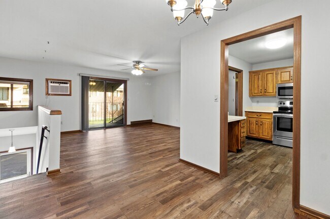 Foto del edificio - NEW! 2 Bedroom/2 Bath Condo-Mt Pleasant