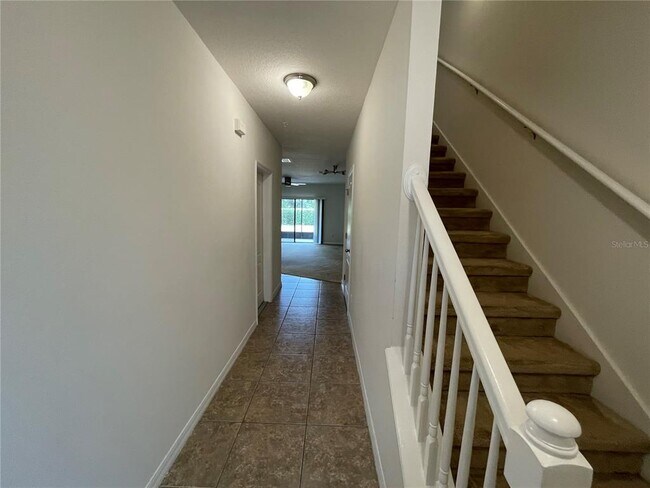 Building Photo - 1689 Smokey Oak Way