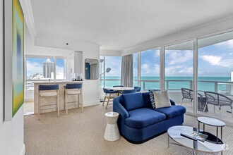Building Photo - 4401 Collins Ave