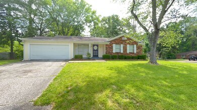 Building Photo - 3450 Glenshaw Dr