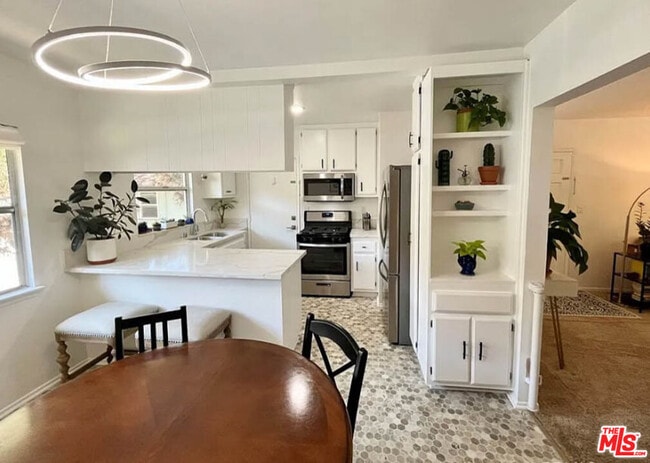 Foto del edificio - 5829 Bowcroft St