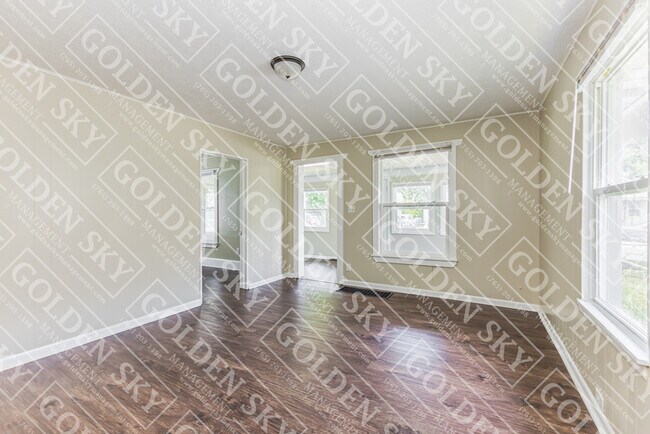 Foto del edificio - 2909 S Franklin St