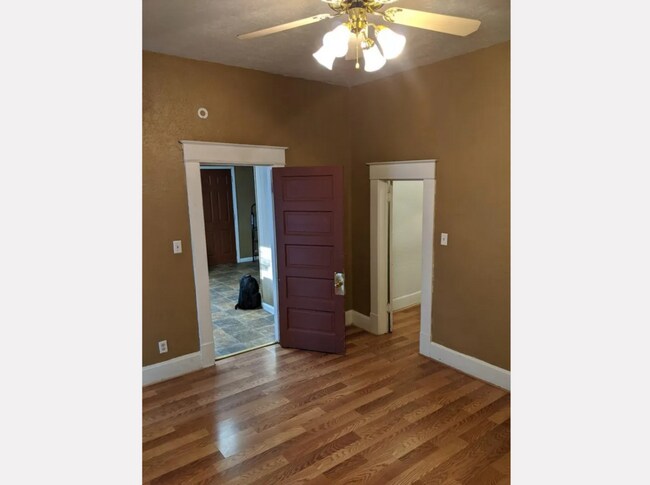 Foto del edificio - Charming 3-Bedroom Home in Pittsburg – Pet Friendly!