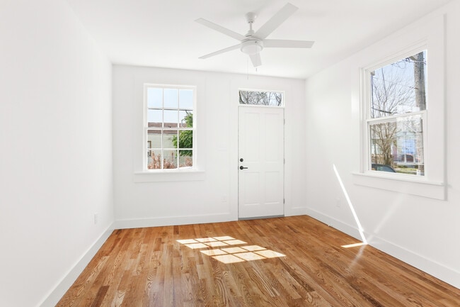 Foto del edificio - 8707 Green St